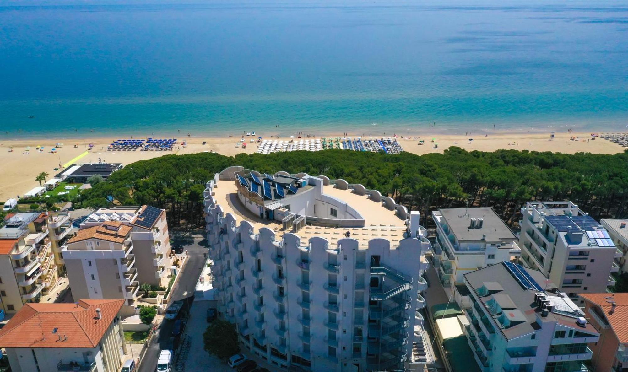 Hotel Lido Alba Adriatica Eksteriør billede