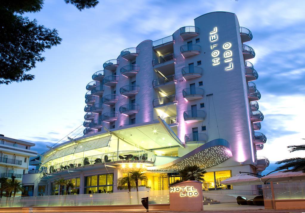 Hotel Lido Alba Adriatica Eksteriør billede